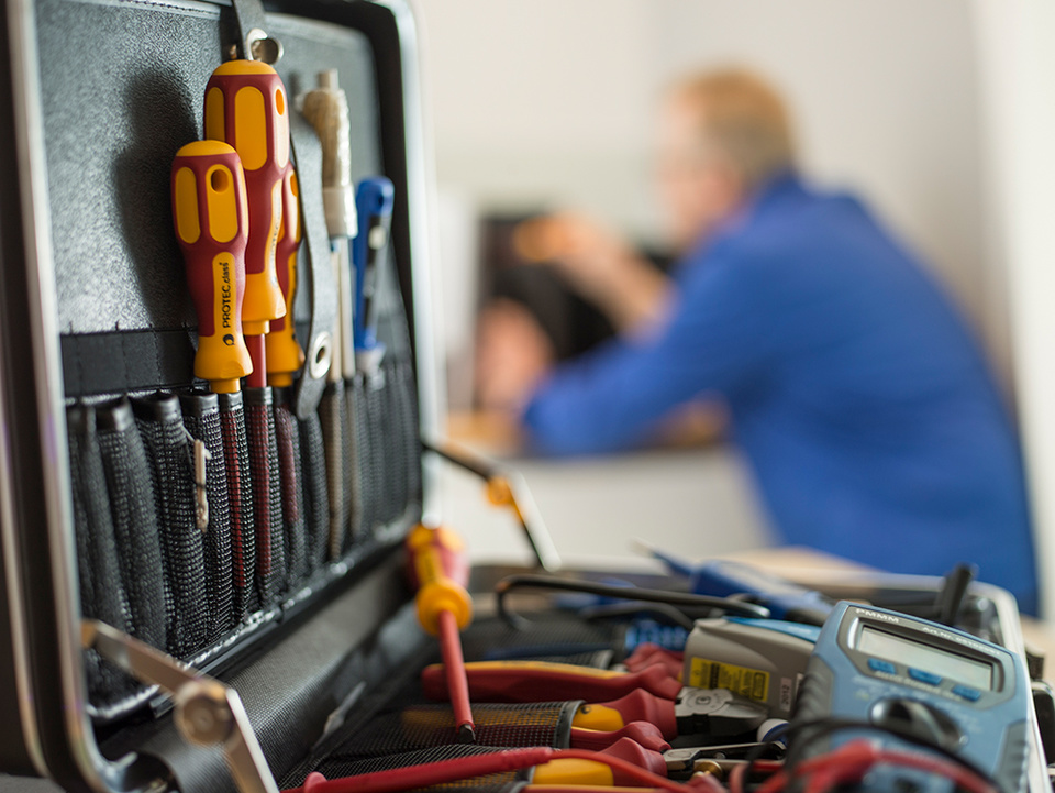 C F022411 bei Elektro Pfisterer in Laaber