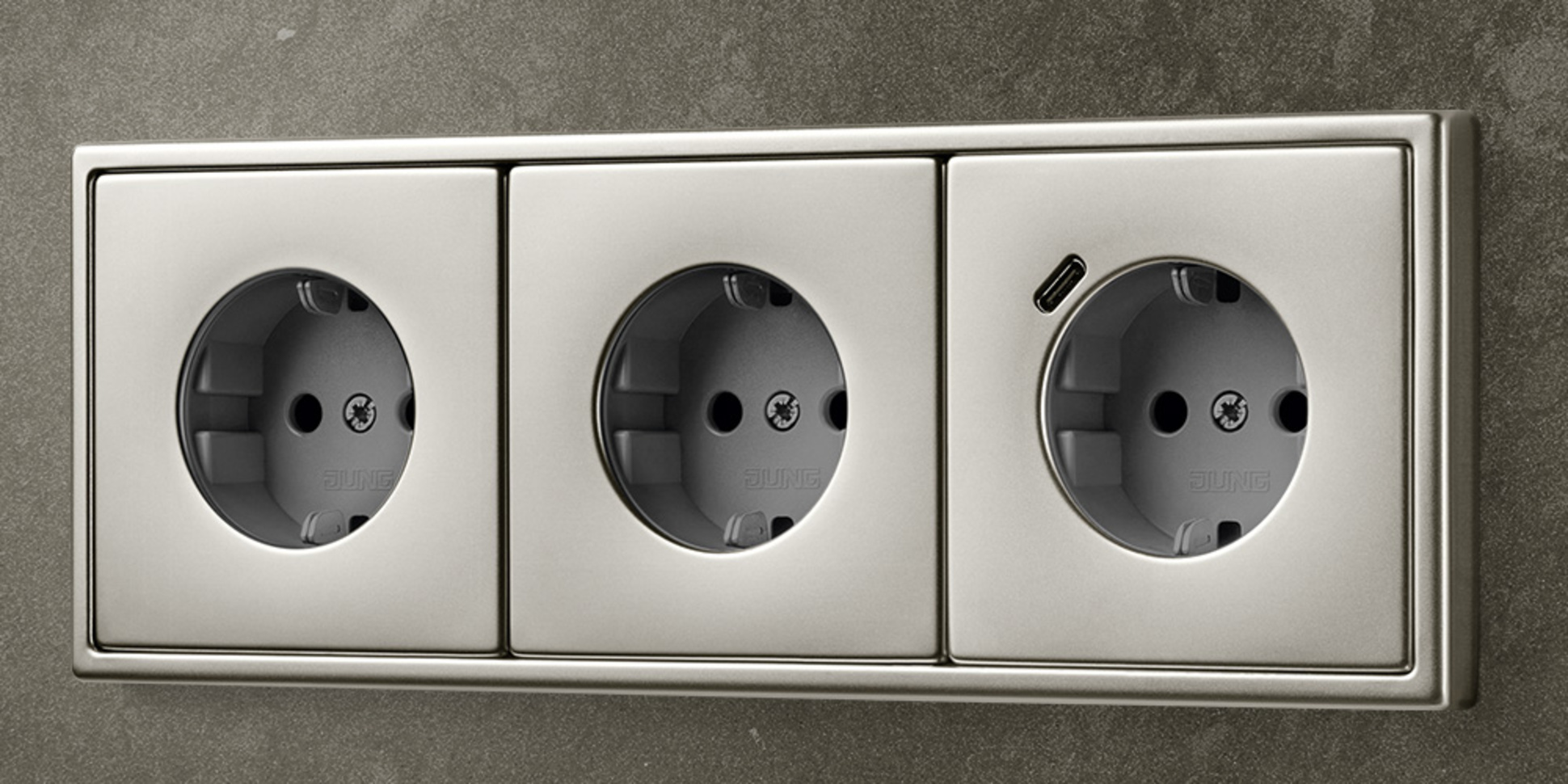 SCHUKO® Steckdosen mit USB bei Elektro Pfisterer in Laaber