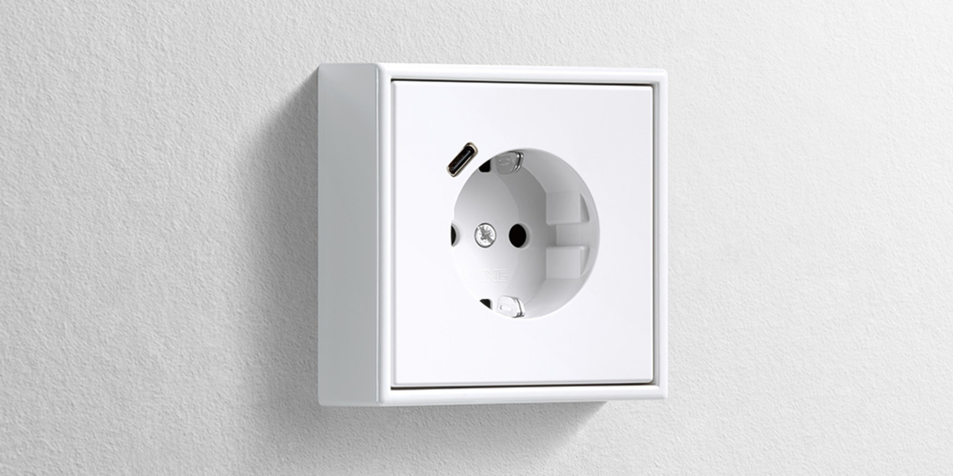Erweiterter Anschlussraum für die Nachrüstung bei Elektro Pfisterer in Laaber