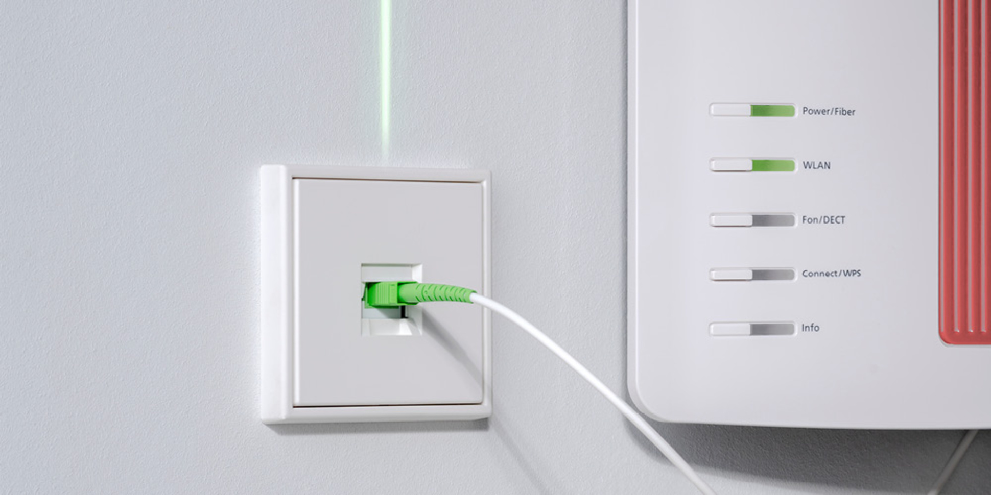 Die neuen Glasfaser-Anschlussdosen bei Elektro Pfisterer in Laaber