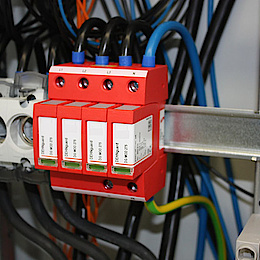 Über­spannungs­schutz bei Elektro Pfisterer in Laaber