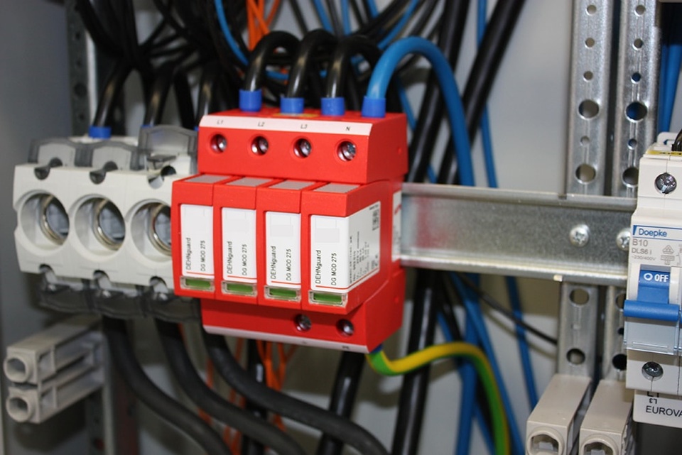 U berspannungsschutz bei Elektro Pfisterer in Laaber